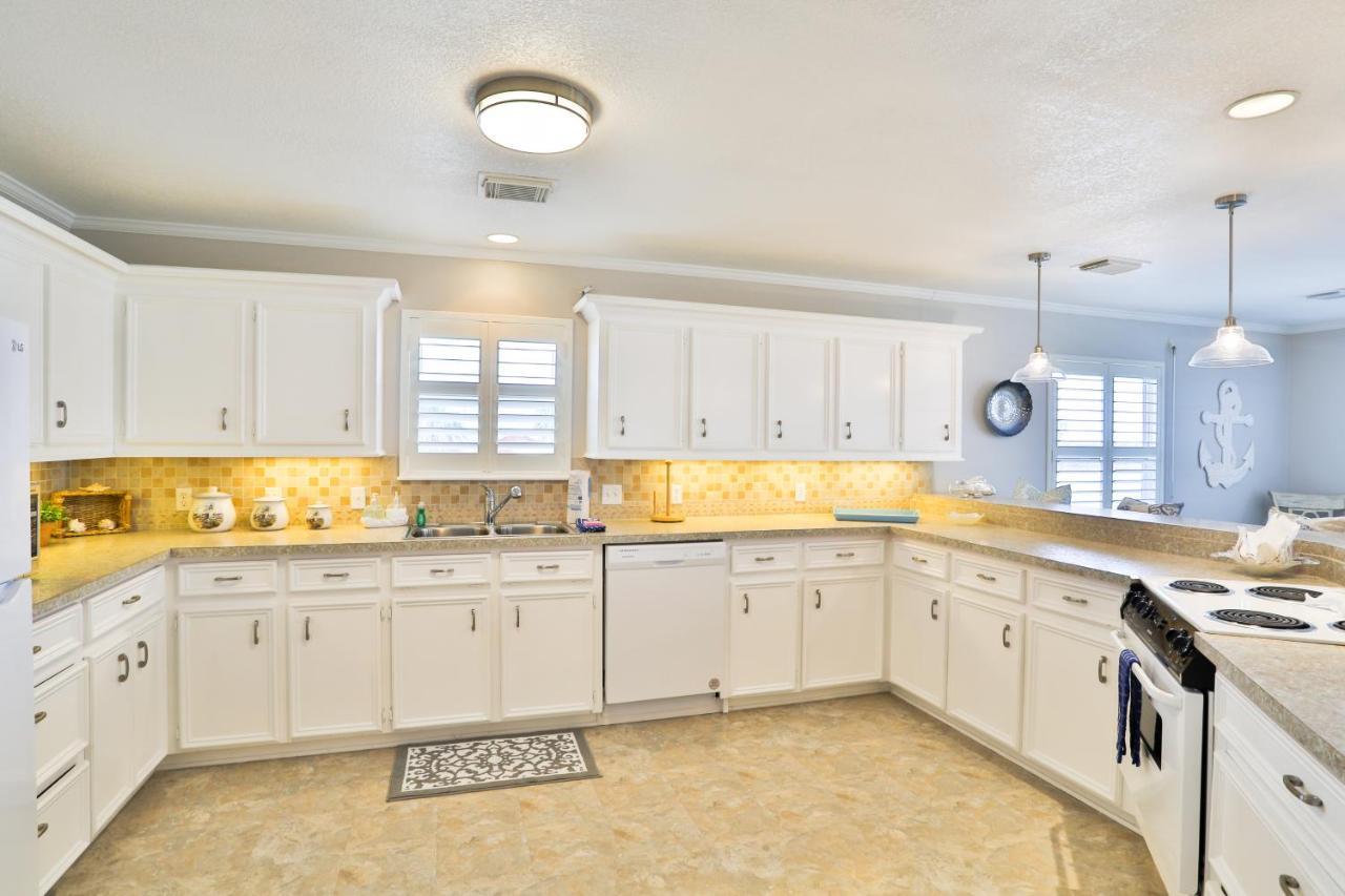 Villa Bayside Bliss Crystal Beach Exterior foto